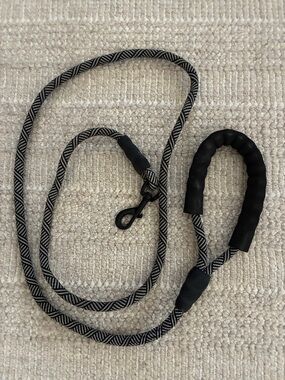 Rope Dog Leash with Contoured Padded Handle